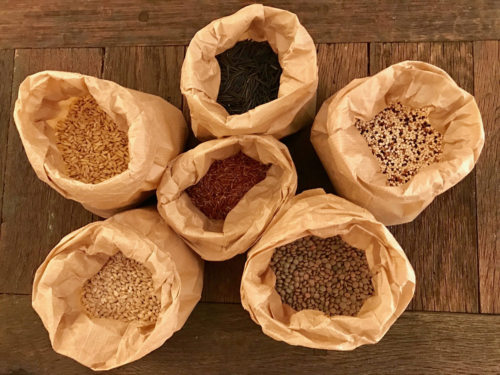 http://gourmetvegetariankitchen.com/wp-content/uploads/2017/01/dried-whole-grains.jpg