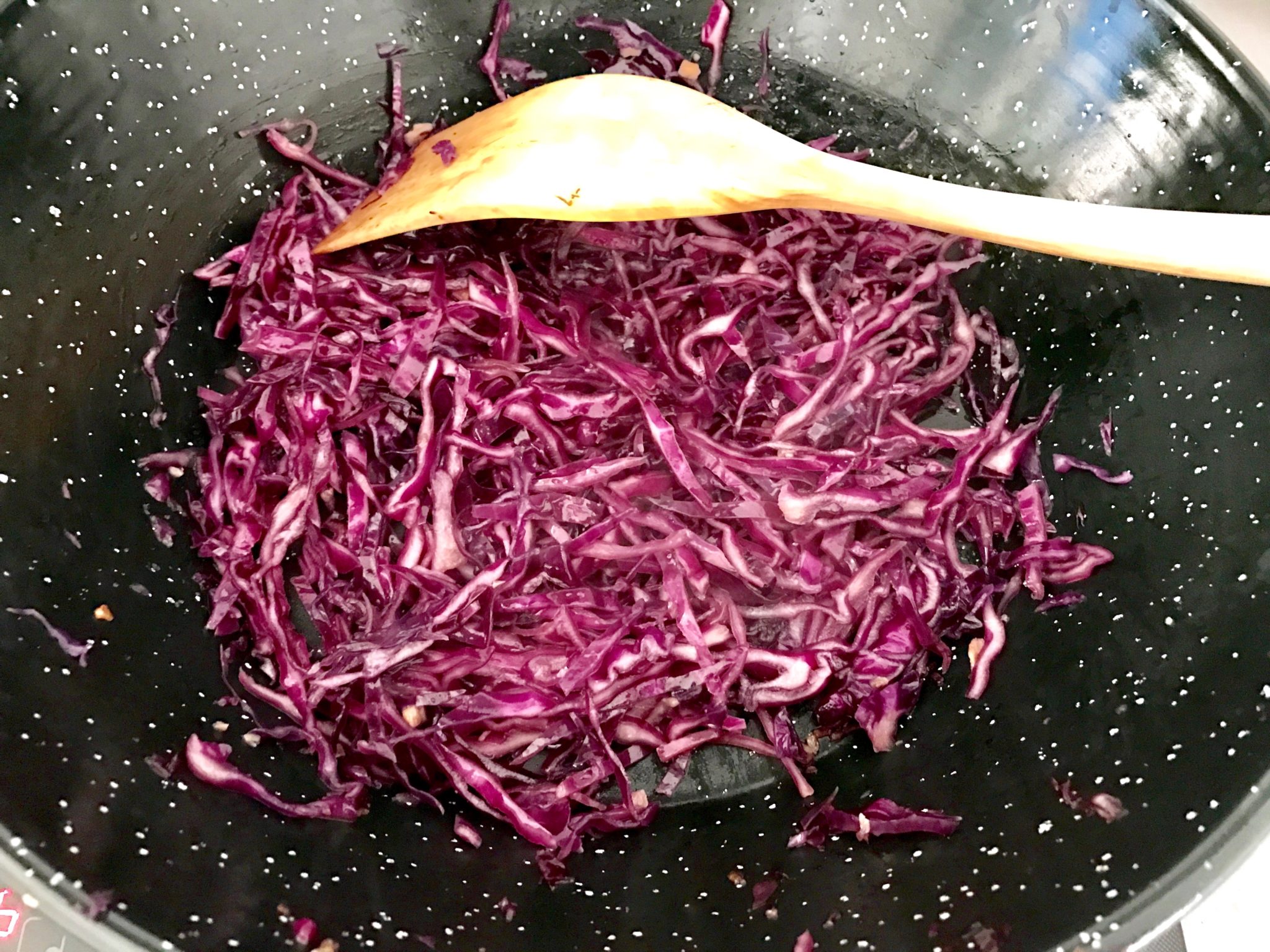 stir-fried purple cabbage