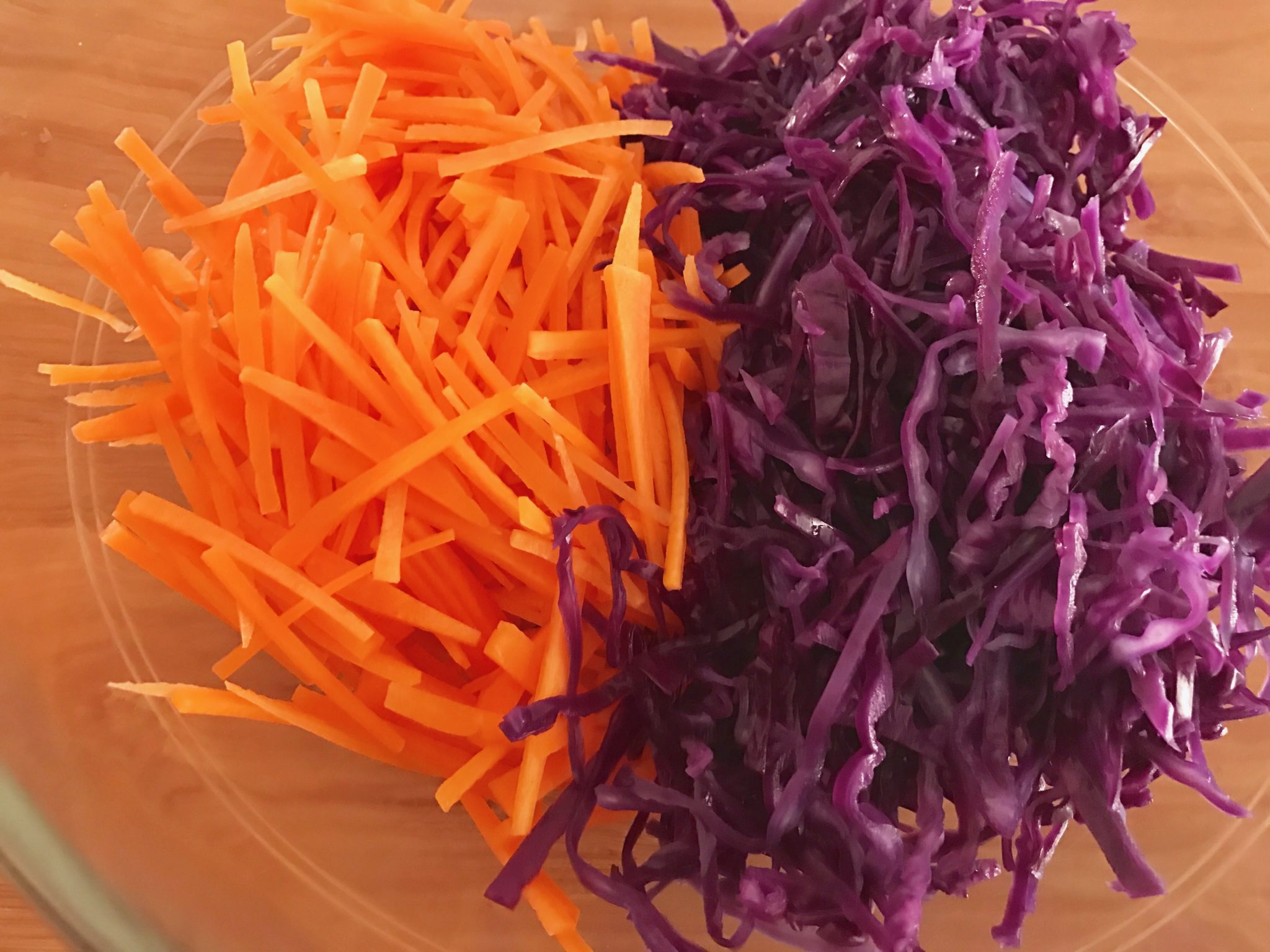 raw carrot and blanched cabbage