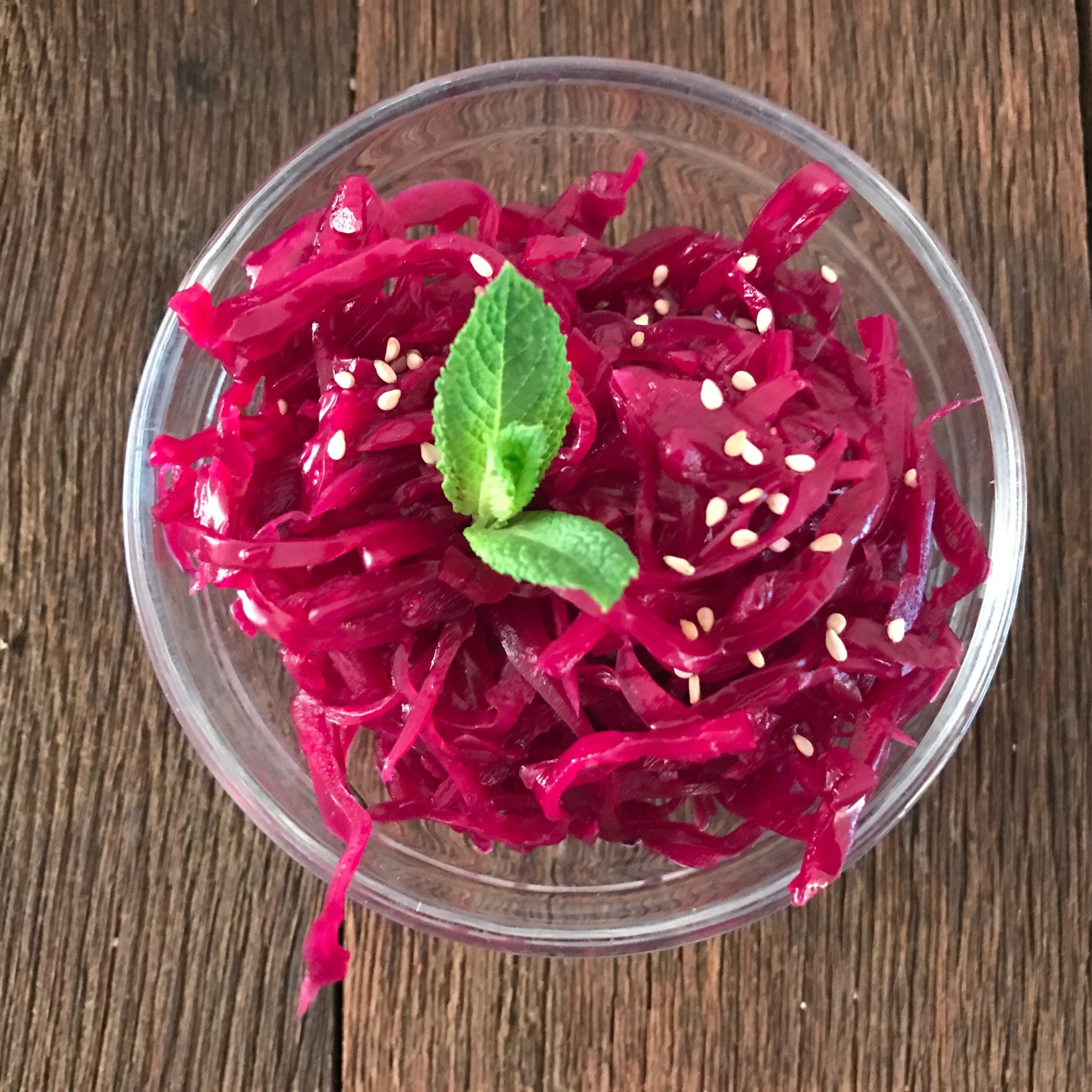 Red Cabbage Sauerkraut: Homemade probiotic from your own kitchen!