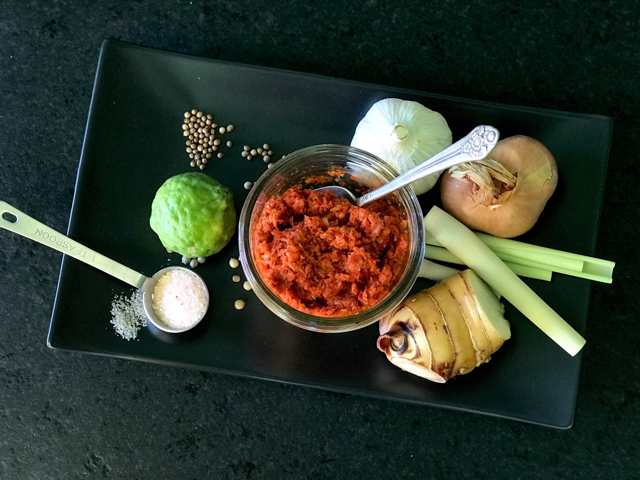 thai red curry paste-easy step-by step method