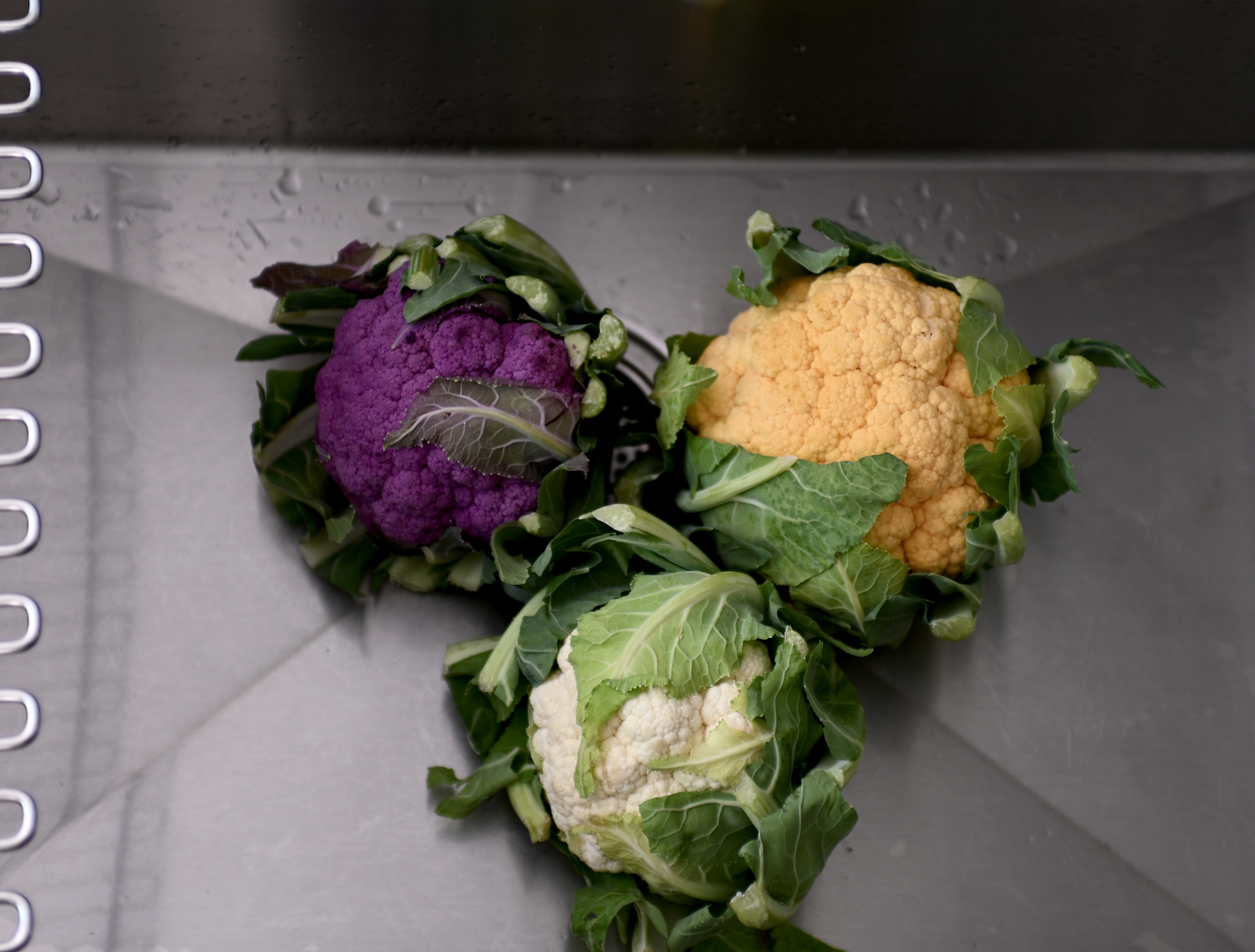3 colors of cauliflower